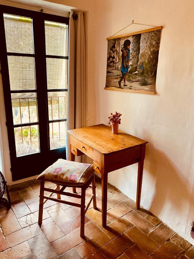 Casa Migdia Sant Jordi Desvalls