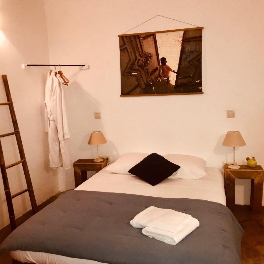 Casa Migdia 3* Sant Jordi Desvalls